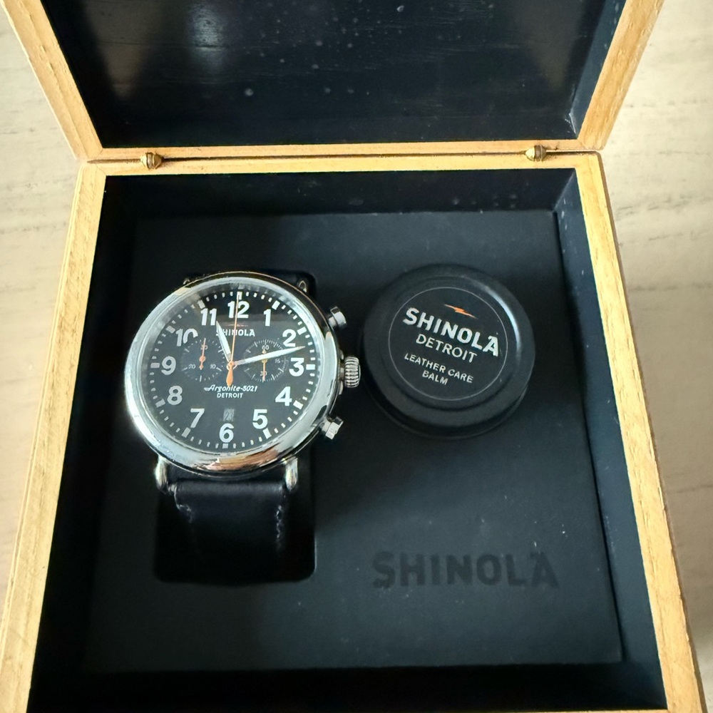 Shinola Runwell Chronograph 47mm - Picture 4 of 11